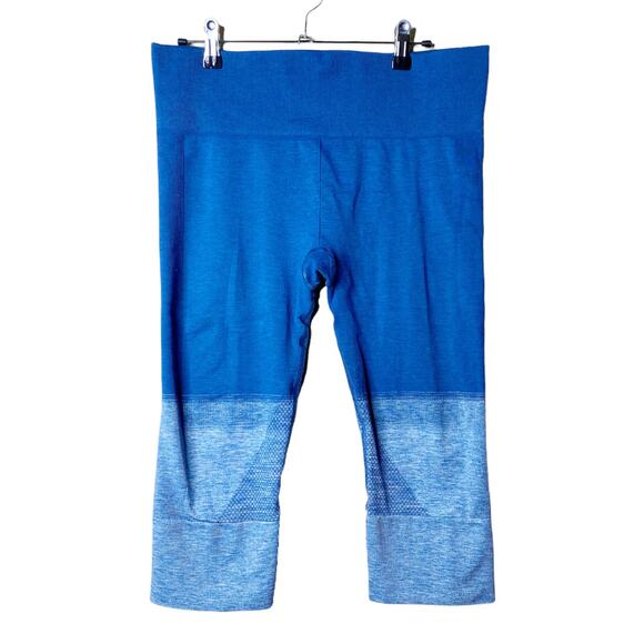 Lululemon Athletica Seamlessly Street Crop Legging Ombre Blue Ocean Size 10 - Picture 3 of 11